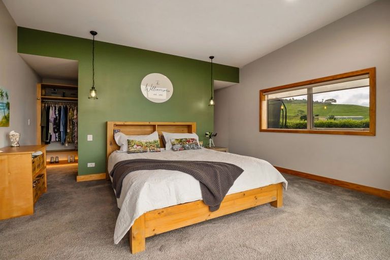 Photo of property in 33 Hakao Road, Minden, Tauranga, 3171