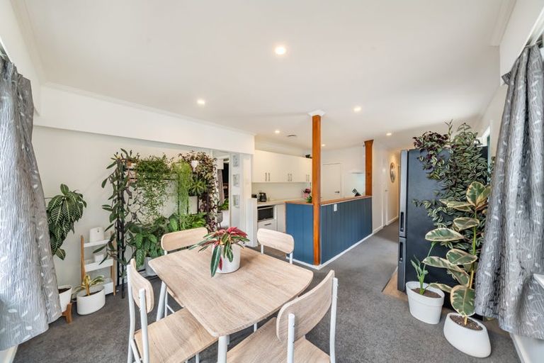 Photo of property in 20 Jocelyn Crescent, Pinehaven, Upper Hutt, 5019