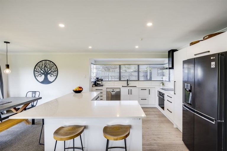 Photo of property in 14 Lamason Street, Greenmeadows, Napier, 4112