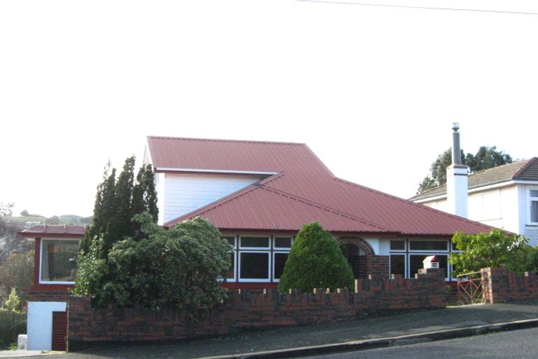 Photo of property in 16 Aytoun Street, Shiel Hill, Dunedin, 9013