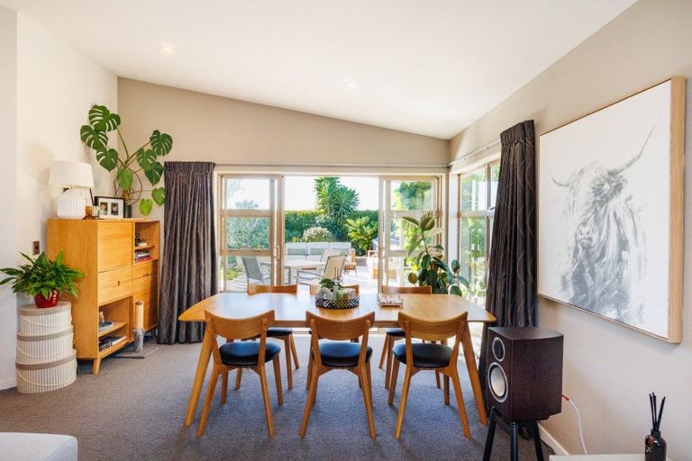 Photo of property in 165 Pacific Drive, Fitzherbert, Palmerston North, 4410