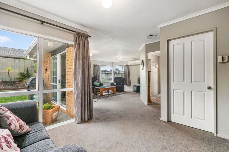 Photo of property in 4 Trinity Place, Albany, Auckland, 0632