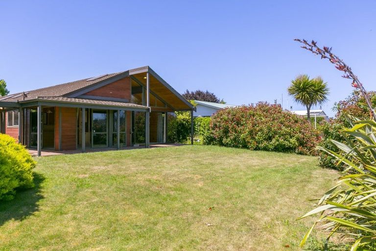 Photo of property in 63 Wharewaka Road, Wharewaka, Taupo, 3330