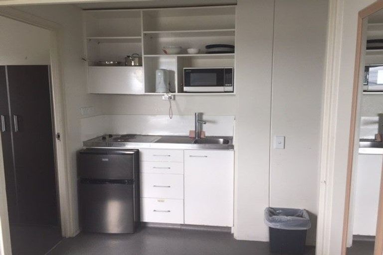 Photo of property in Columbia On Whitaker Apartments, 15c/15 Whitaker Place, Grafton, Auckland, 1010