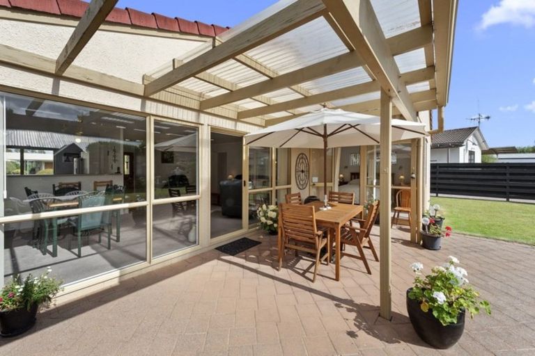 Photo of property in 6 Cromwell Drive, Fitzroy, Hamilton, 3206