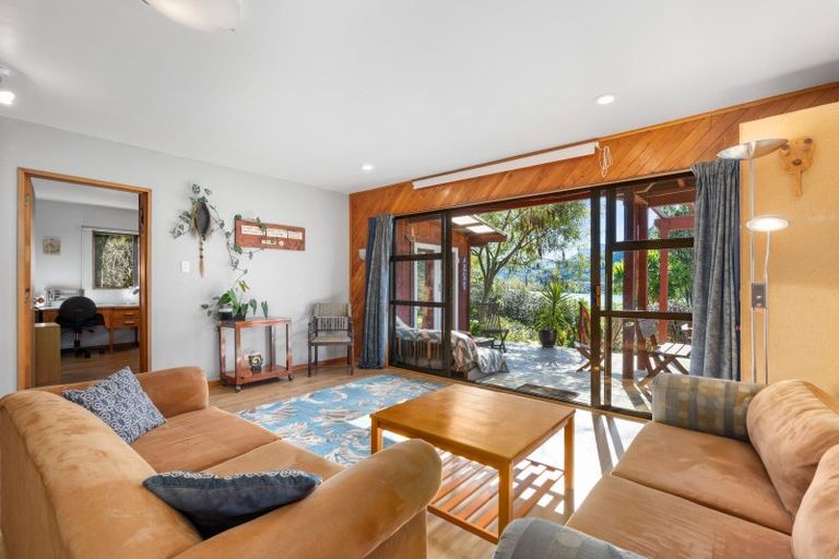 Photo of property in 810a Queen Charlotte Drive, Havelock, 7281