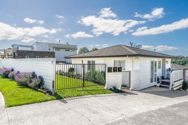 Photo of property in 1/7 Tuscan Place, Half Moon Bay, Auckland, 2012