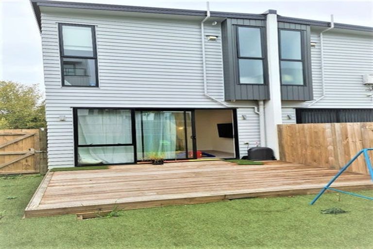 Photo of property in 1 Waka Street, Albany Heights, Auckland, 0632