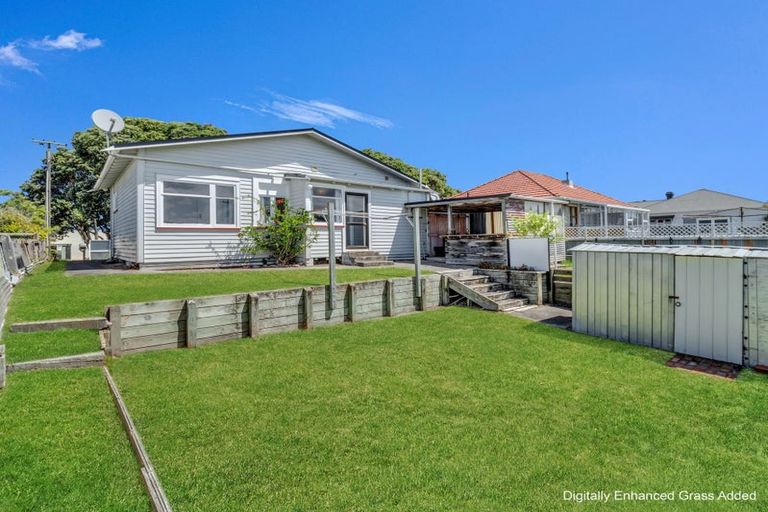 Photo of property in 6 Harper Street, Gonville, Whanganui, 4501