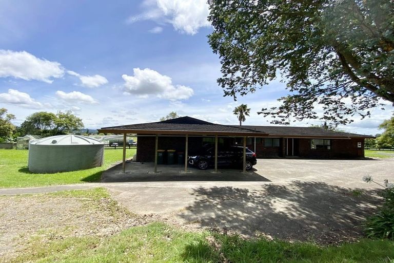 Photo of property in 143 Hamlin Road, Ardmore, Papakura, 2582