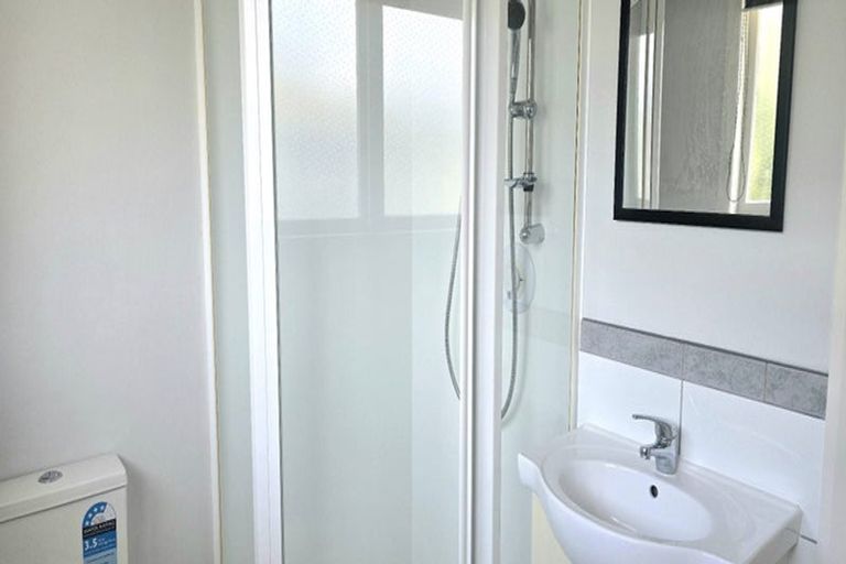 Photo of property in 46 York Street, Picton, 7220