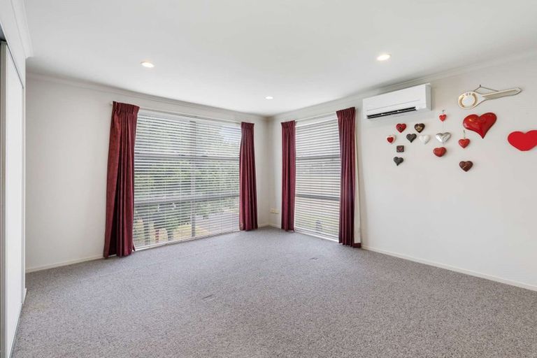 Photo of property in 8 Figaro Crescent, Takanini, 2112