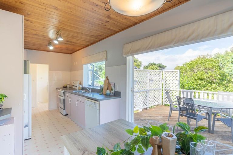 Photo of property in 10 Poplar Avenue, Raumati South, Paraparaumu, 5032