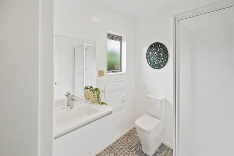 Photo of property in 1 Robinia Place, Ohauiti, Tauranga, 3112