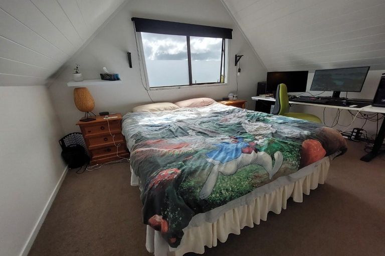 Photo of property in 2/24 Lancaster Road, Beach Haven, Auckland, 0626