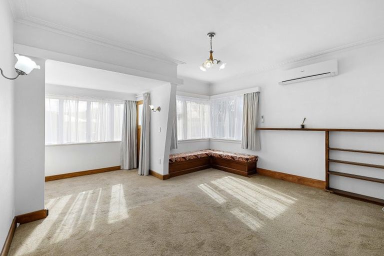 Photo of property in 33 Firth Terrace, Karori, Wellington, 6012