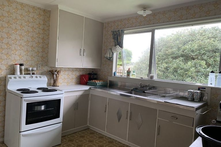 Photo of property in 39 Saint Annes Street, Levin, 5510