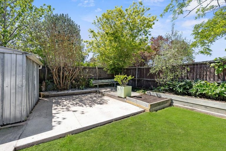 Photo of property in 3 Besant Place, Avondale, Christchurch, 8061