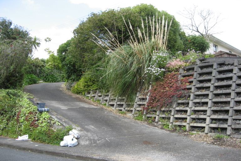 Photo of property in 15 The Terrace, Herald Island, Auckland, 0618