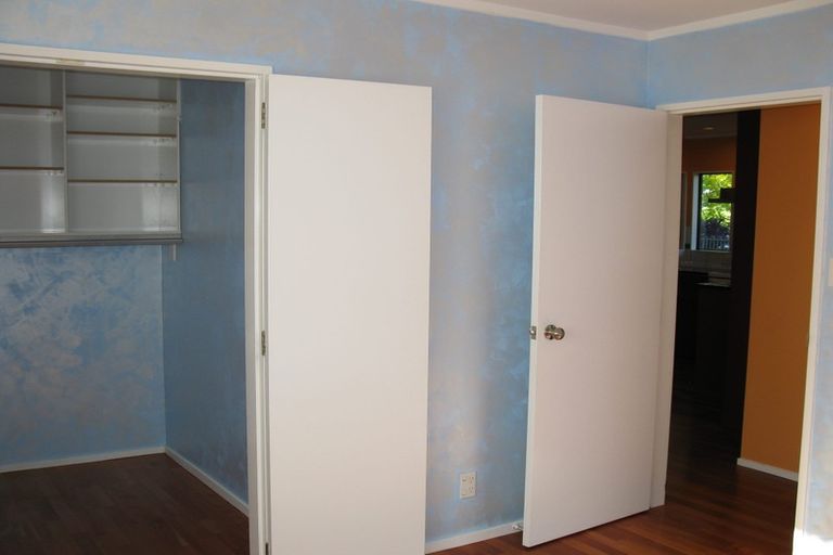 Photo of property in 1/34 Curacao Place, Half Moon Bay, Auckland, 2012