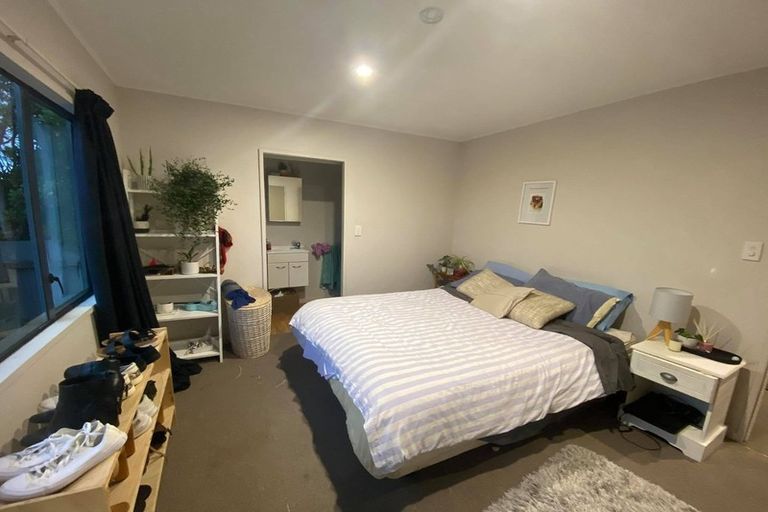 Photo of property in 94a Clarence Cox Crescent, Pirimai, Napier, 4112