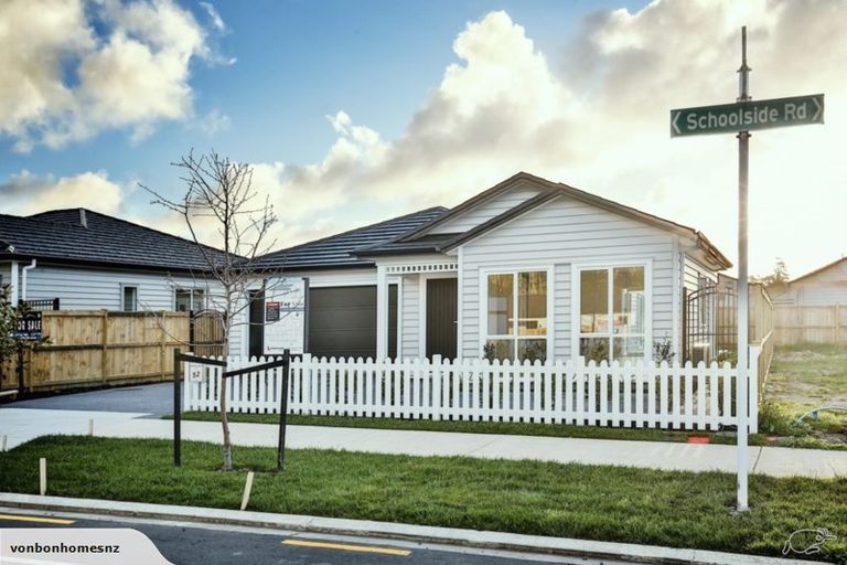 Photo of property in 52 Schoolside Road, Kumeu, 0810