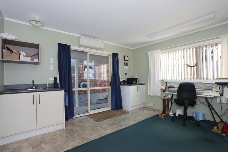 Photo of property in 39 Pukepapa Road, Marton, 4710