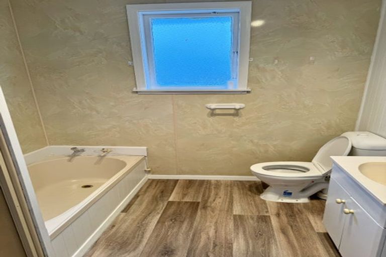 Photo of property in 45 Wellington Road, Wainuiomata, Lower Hutt, 5014