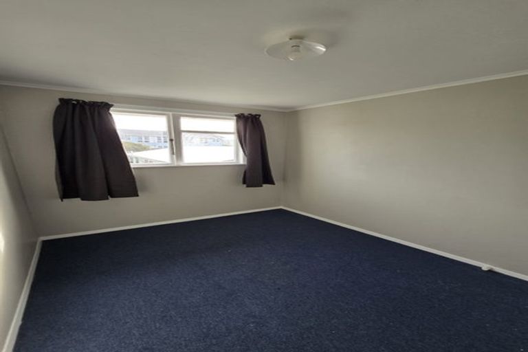 Photo of property in 34-40 Cheshire Street, Cannons Creek, Porirua, 5024