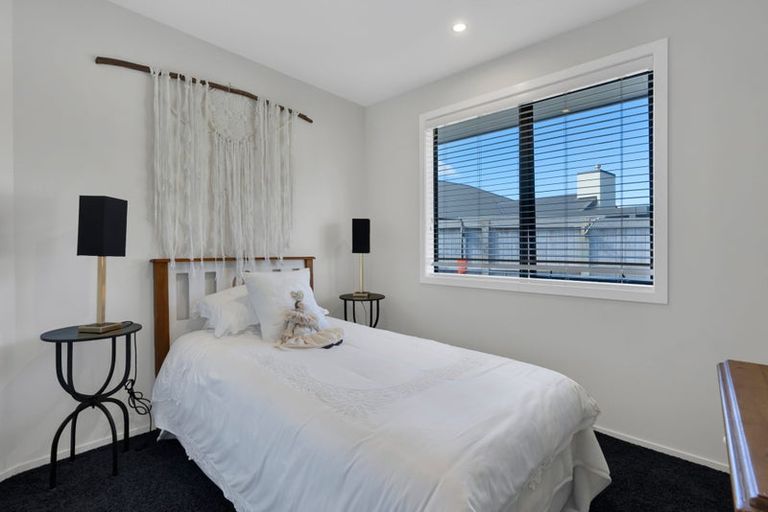 Photo of property in 10 Augusta Grove, Waiwhakaiho, New Plymouth, 4312