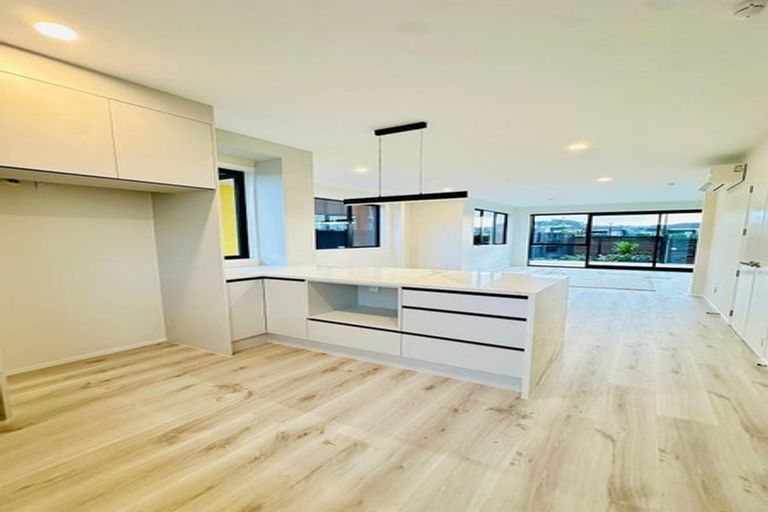 Photo of property in 57b Te Taruna Drive, Wainui, 0932