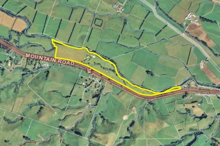 Photo of property in 1284 Mountain Road, Inglewood, 4389