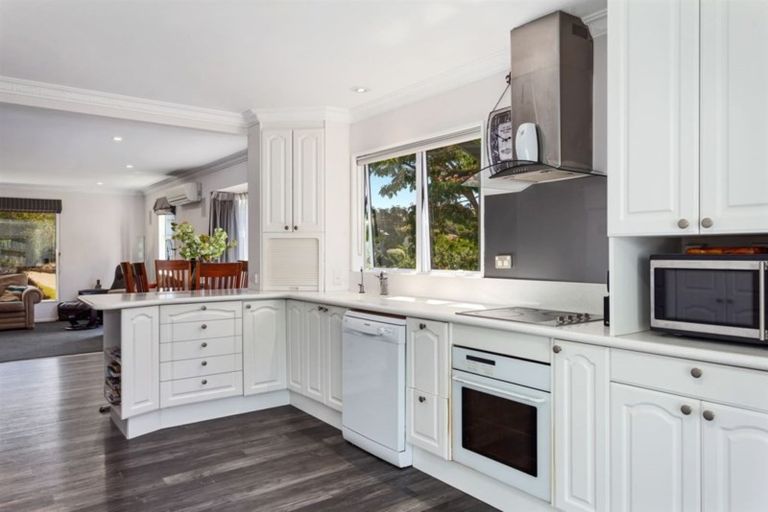 Photo of property in 16 Appenzell Drive, Whakatane, 3120