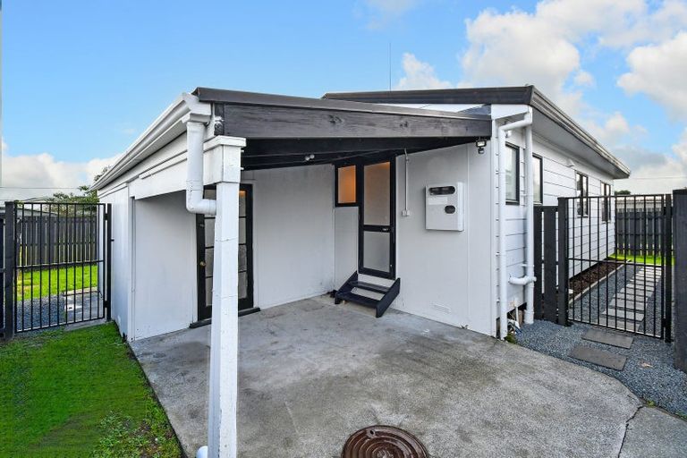 Photo of property in 2/83 Dominion Road, Papakura, 2110
