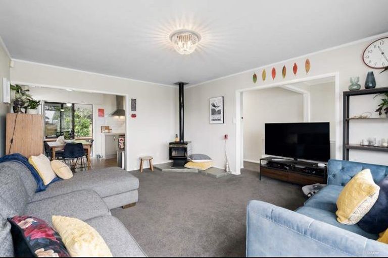 Photo of property in 14 Opal Avenue, Pakuranga, Auckland, 2010