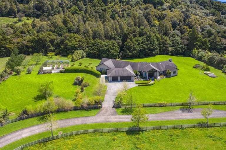 Photo of property in 131b Waitoki Road, Waitoki, Kaukapakapa, 0871