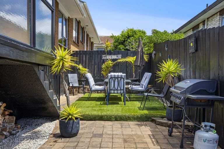 Photo of property in 2/54 Luton Avenue, Sunnyhills, Auckland, 2010