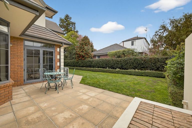 Photo of property in 106 Hamilton Avenue, Ilam, Christchurch, 8041