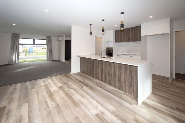 Photo of property in 13 Weaver Street, Woodend, 7691