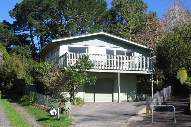 Photo of property in 31 Annison Avenue, Glen Eden, Auckland, 0602