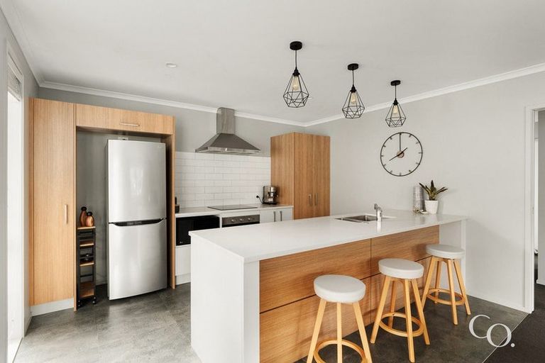Photo of property in 14 Cowell Crescent, Pyes Pa, Tauranga, 3112