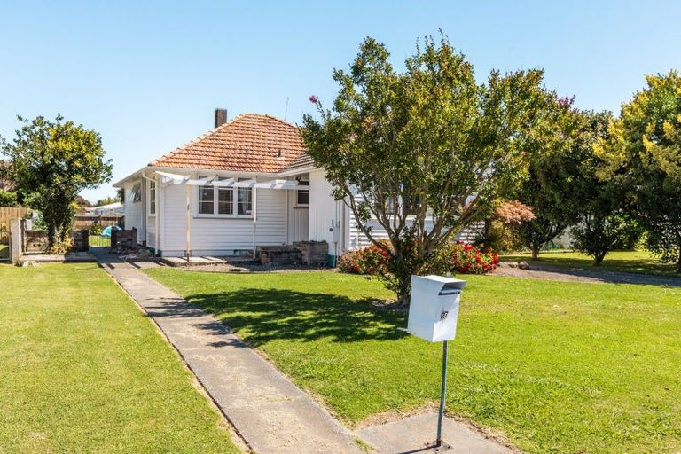 Photo of property in 27 Ward Crescent, Marewa, Napier, 4110