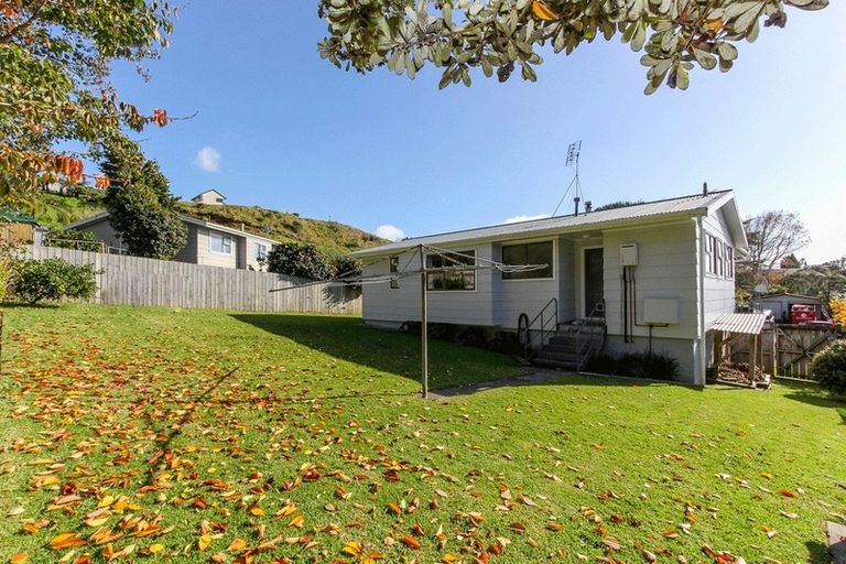 Photo of property in 9 Elgin Grove, Merrilands, New Plymouth, 4312