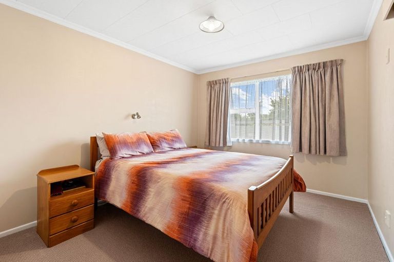 Photo of property in 62 Kawiu Road, Levin, 5510