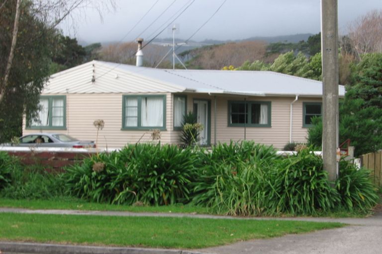Photo of property in 177 Te Moana Road, Waikanae, 5036