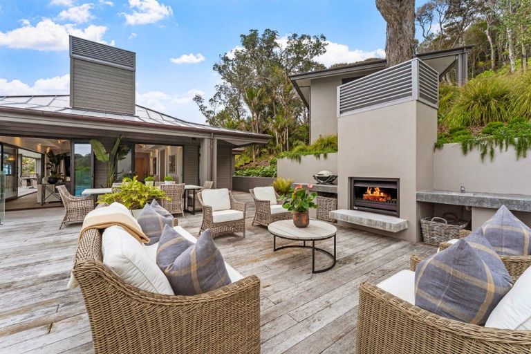 Photo of property in 25 Ti Point Road, Ti Point, Leigh, 0985