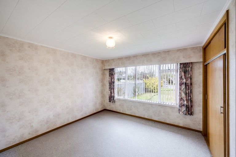 Photo of property in 43 Holyrood Street, Taradale, Napier, 4112