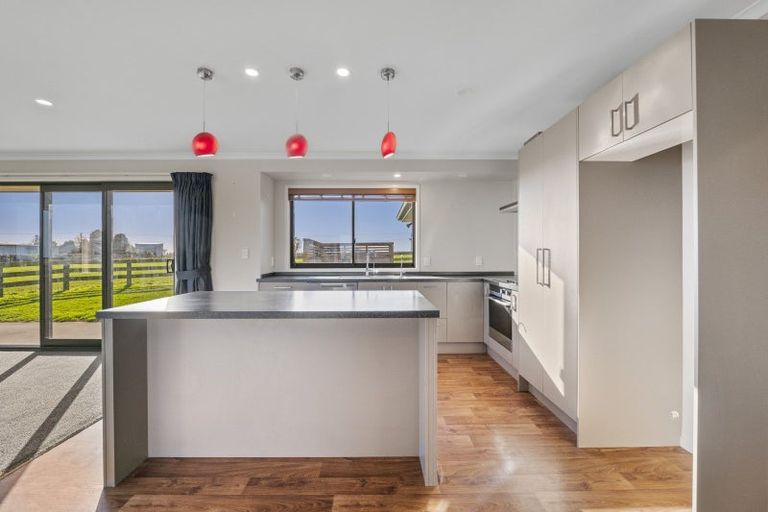 Photo of property in 890a Otaraoa Road, Tikorangi, Waitara, 4383