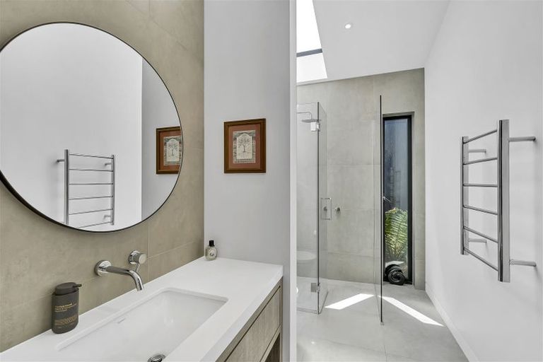 Photo of property in 20 Kiteroa Place, Cashmere, Christchurch, 8022