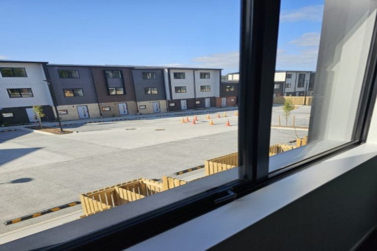 Photo of property in 14 Selo Street, Glen Eden, Auckland, 0602